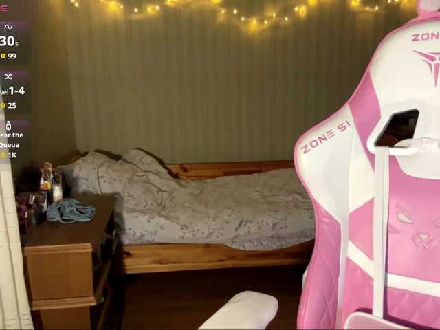 bumblebliss live cam preview