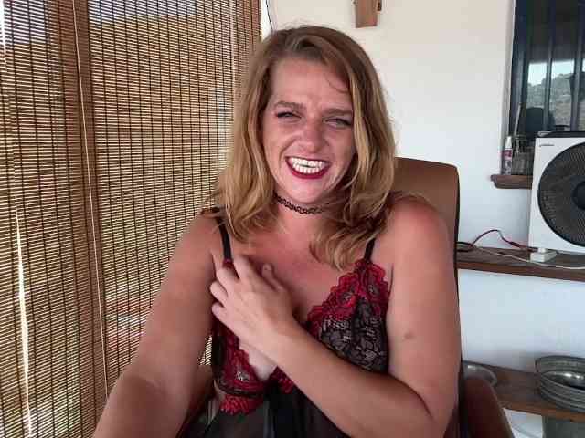 Sexy-Nicolette webcam