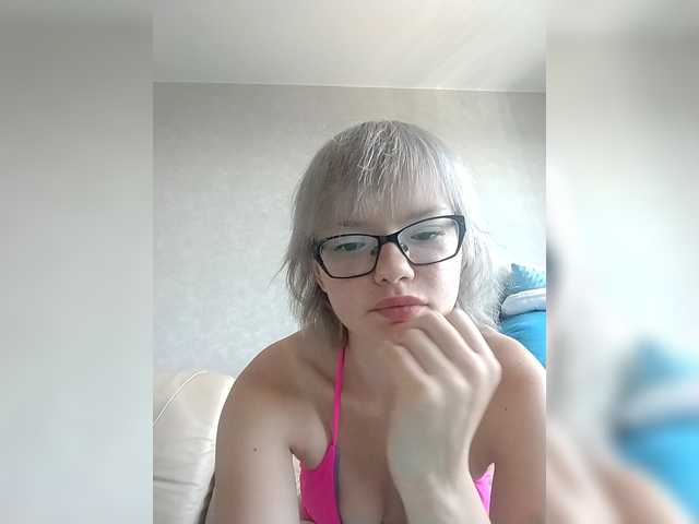 Elena-H live webcam show