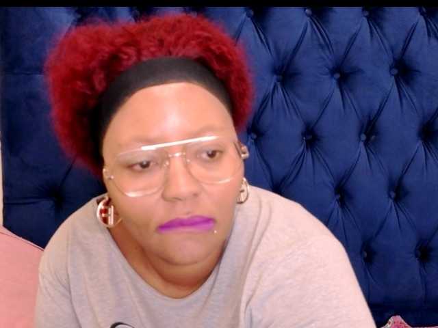 EbonySkyeXX live cam on BongaCams