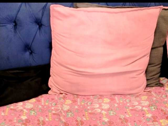 EbonySkyeXX live cam on BongaCams