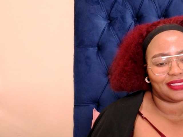 EbonySkyeXX live webcam show
