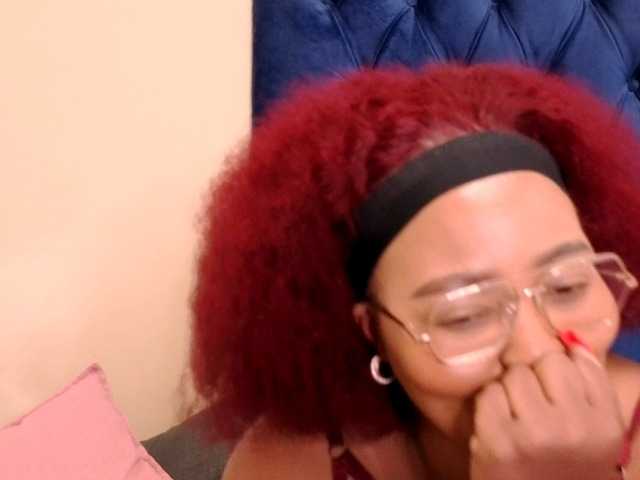 EbonySkyeXX live cam on BongaCams