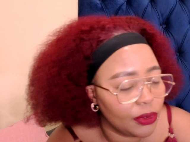 EbonySkyeXX live webcam show
