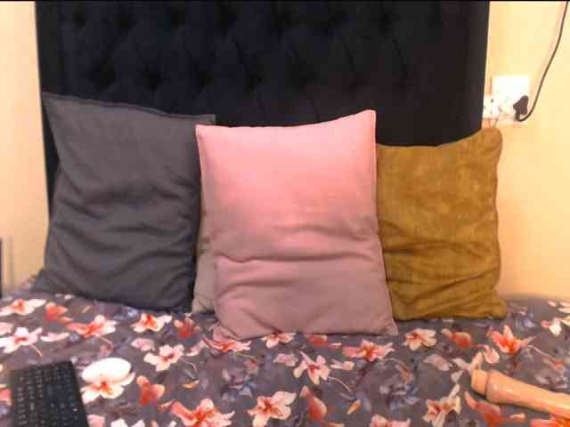 ebonyskyexx's live room