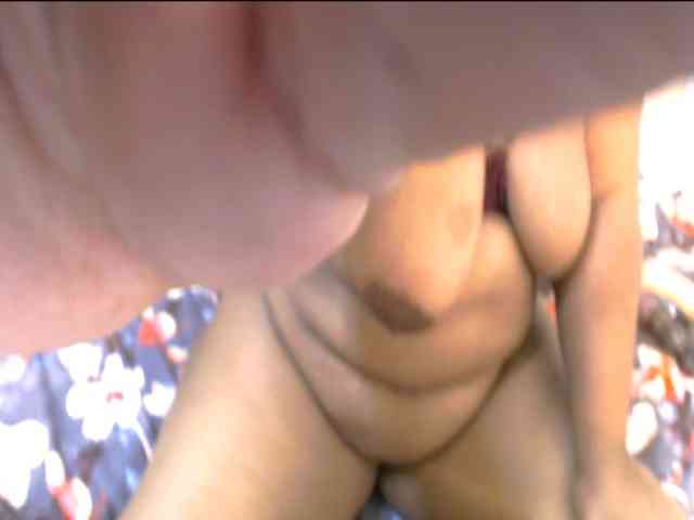 EbonySkyeXX webcam