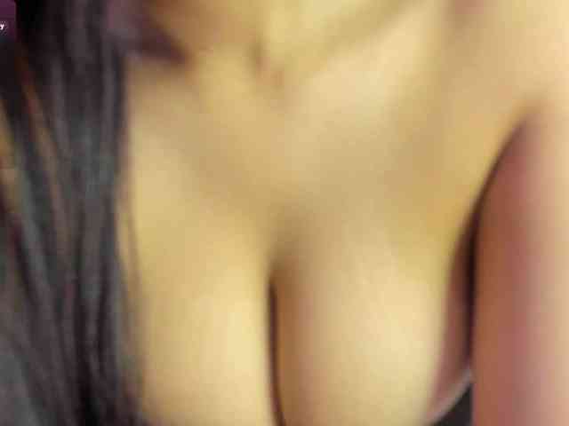 LiaVillalobos webcam