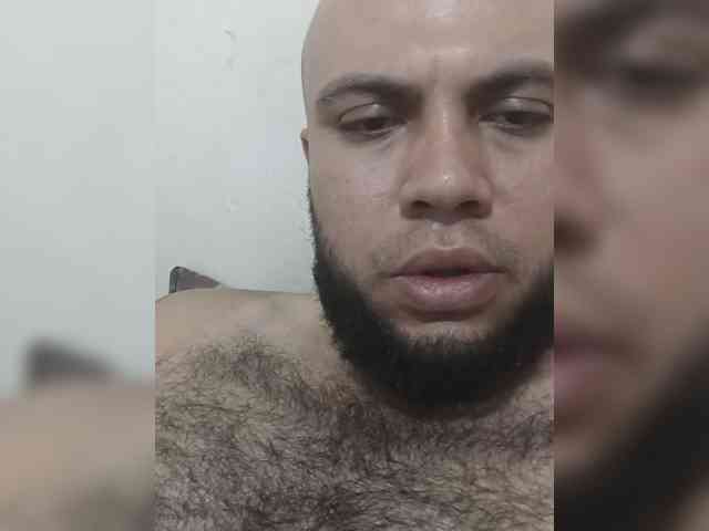 Lobo93-1 Live Webcam on BongaCams