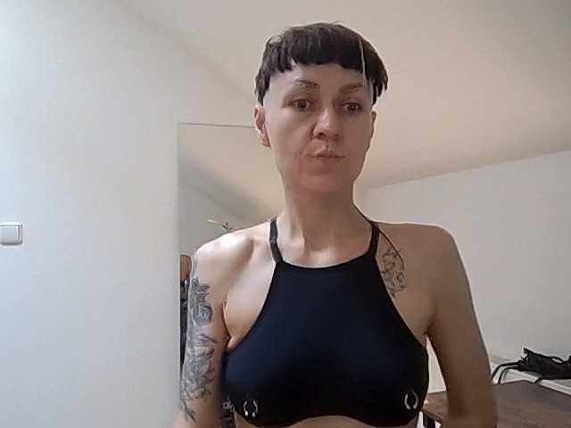 Shadow-Goddess live webcam show