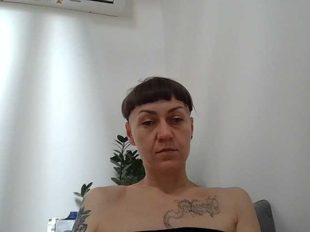 Shadow-Goddess live webcam show