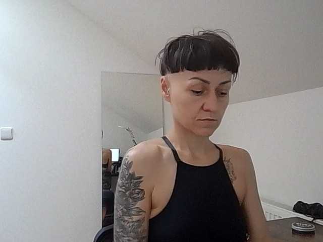 Shadow-Goddess live webcam show