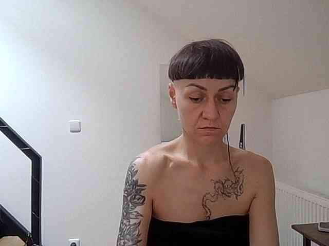 Shadow-Goddess webcam