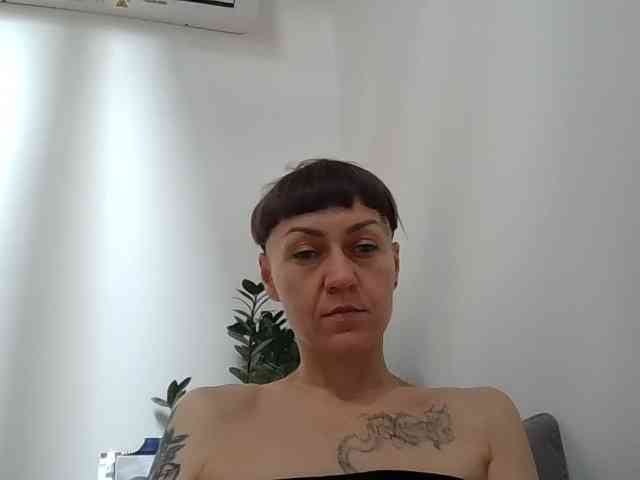 Shadow-Goddess webcam
