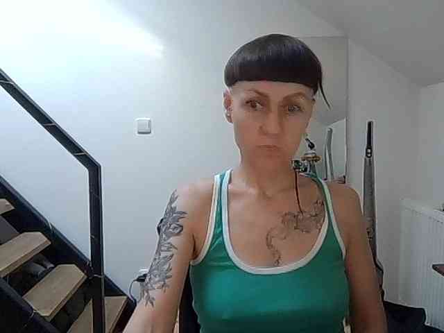 Shadow-Goddess webcam