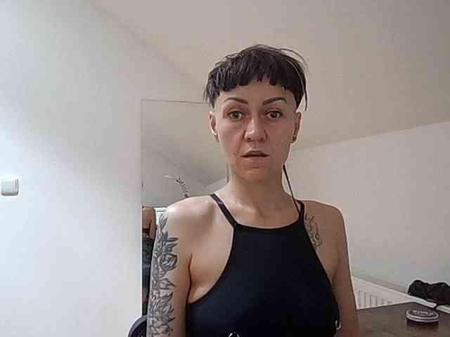 Shadow-Goddess webcam