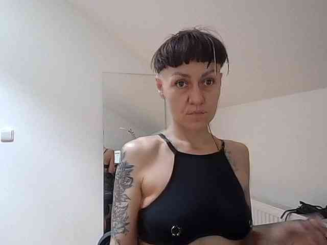 Shadow-Goddess webcam