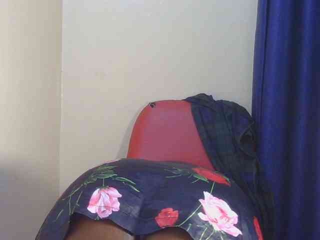 PrettyAchy webcam