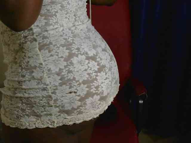 PrettyAchy webcam
