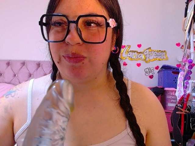 lanaqueen699 live cam on BongaCams