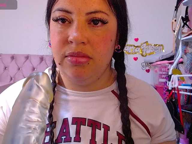 lanaqueen699 live cam on BongaCams