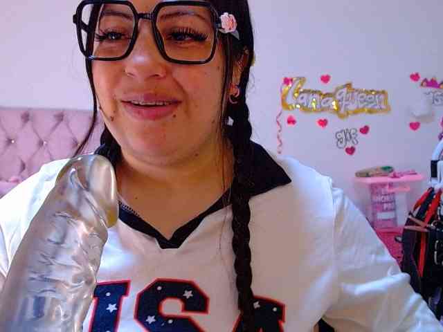 lanaqueen699 webcam