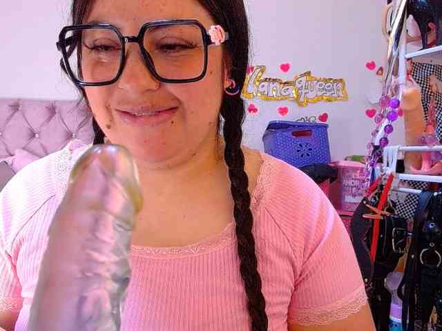 lanaqueen699 webcam
