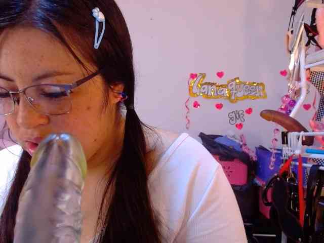 Modèle: lanaqueen699
