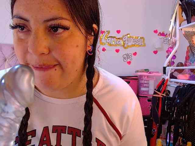 lanaqueen699 webcam