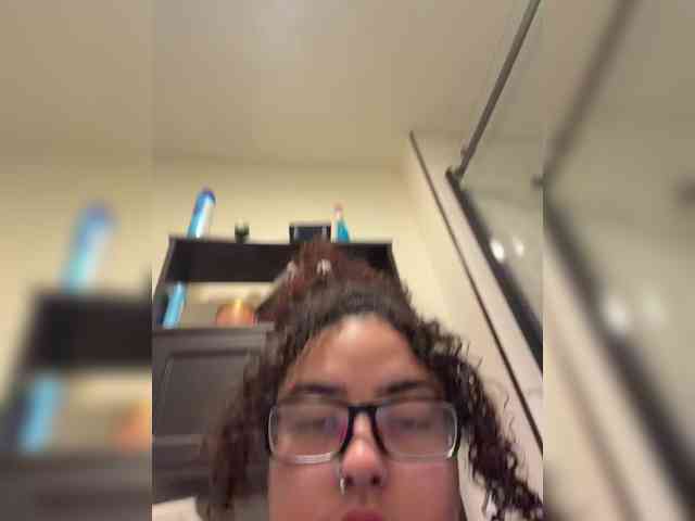 MystiqueDiva webcam