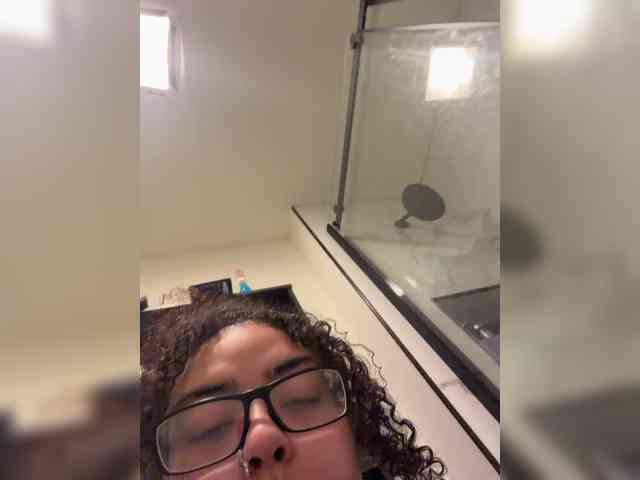 MystiqueDiva webcam