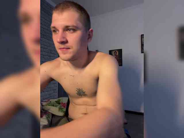 Zoolserzhko99's cam show statistics and live stream