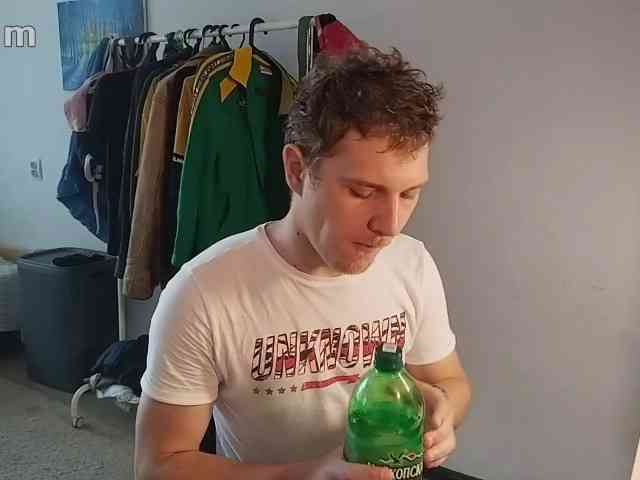 Zoolserzhko99's cam show statistics and live stream