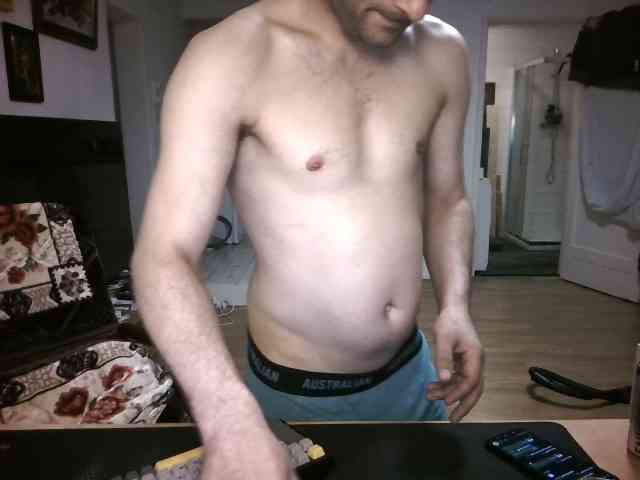 mihaimichael Live Webcam on BongaCams