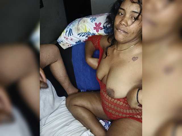 Skinnysweet live webcam show