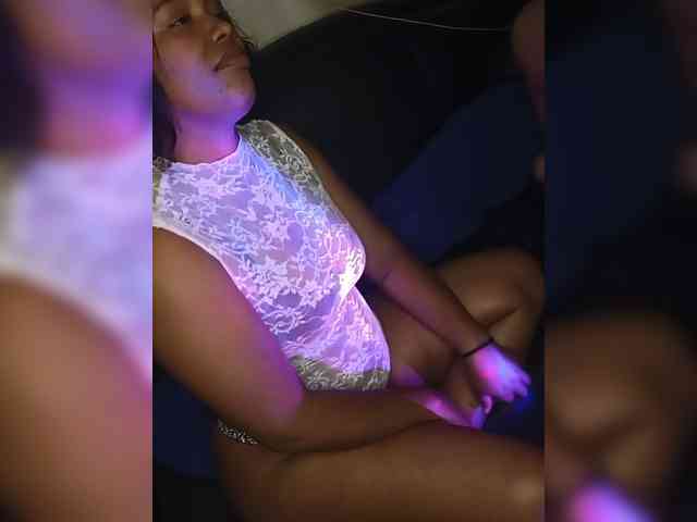 Skinnysweet webcam