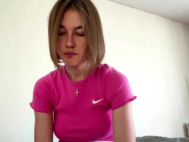 AnishaTrostle live cam on BongaCams