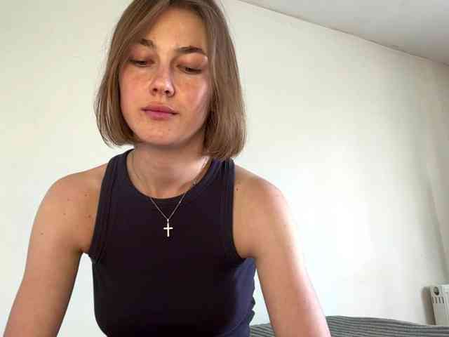 AnishaTrostle webcam