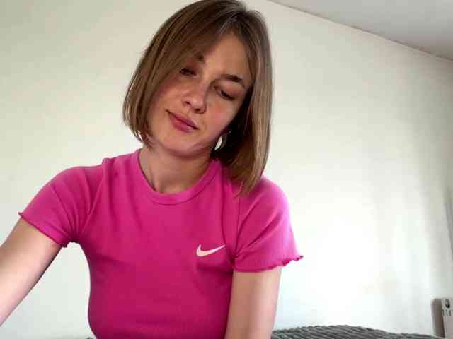 AnishaTrostle webcam