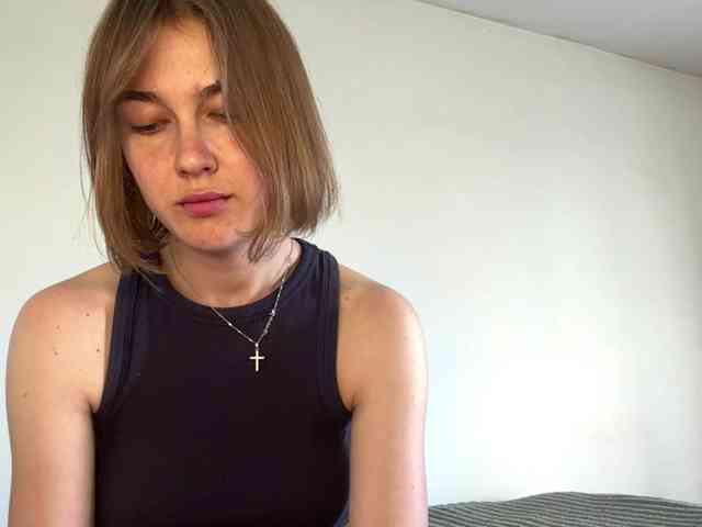 AnishaTrostle webcam