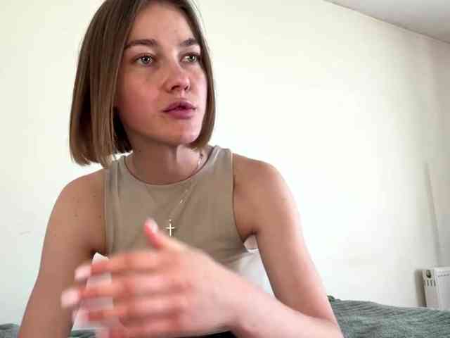 AnishaTrostle webcam