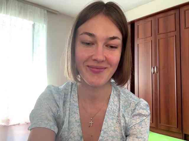 AnishaTrostle webcam