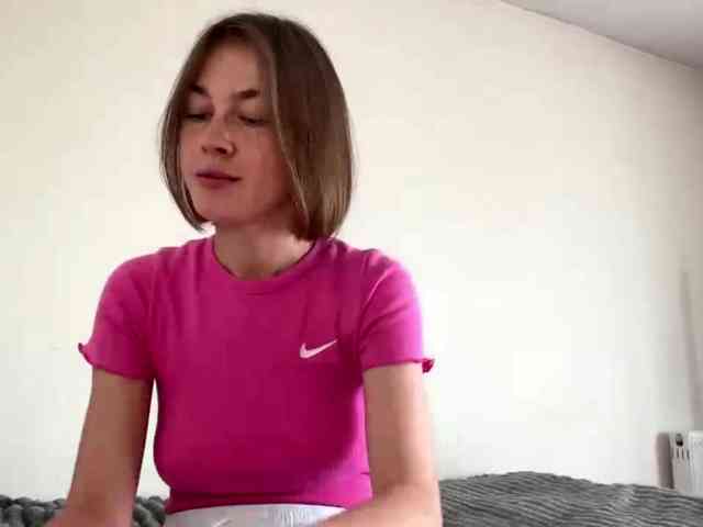 AnishaTrostle webcam