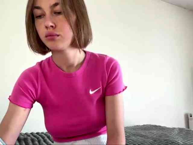 AnishaTrostle webcam