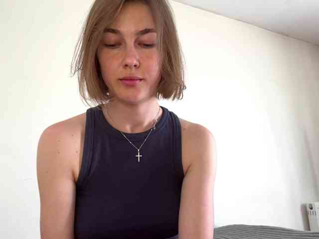 AnishaTrostle webcam
