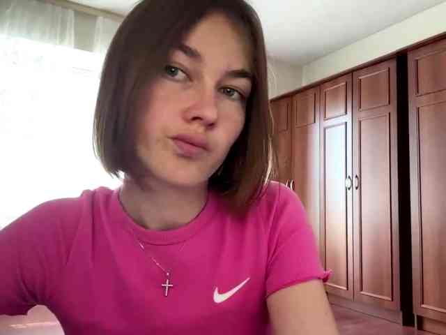 AnishaTrostle webcam