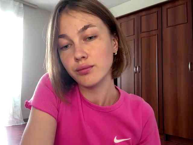 AnishaTrostle webcam