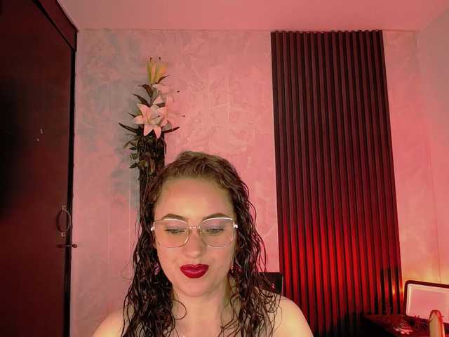 oliviawildee live webcam show