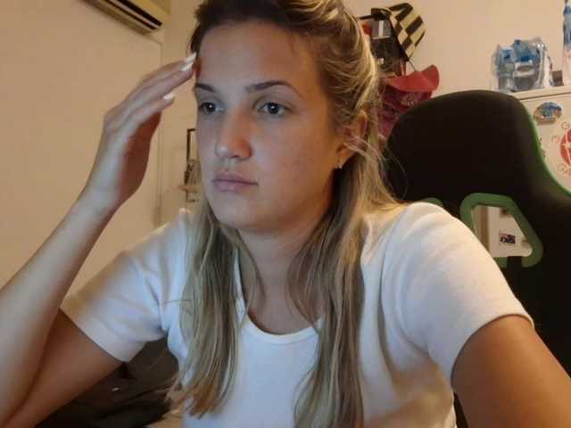 lean-cheeky live cam on BongaCams