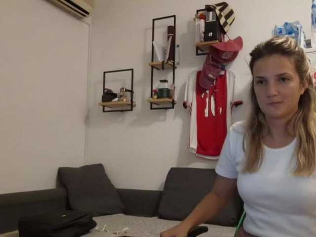 lean-cheeky live cam on BongaCams