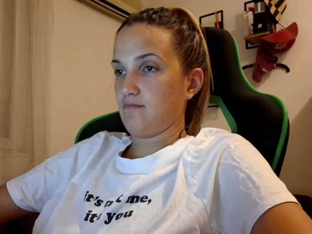 lean-cheeky live cam on BongaCams